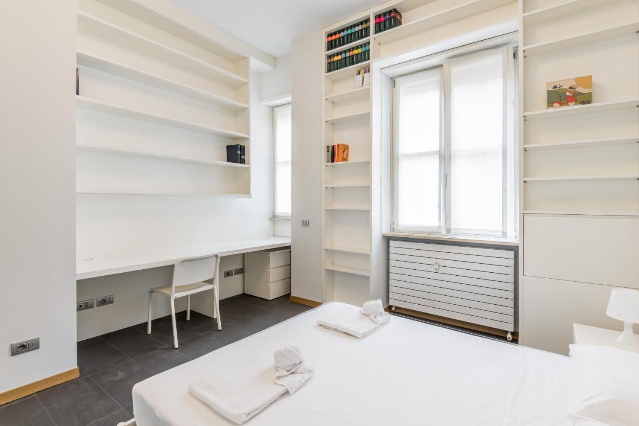 밀라노 Easylife - Elegante Dimora Due Passi Dal Duomo 아파트 외부 사진